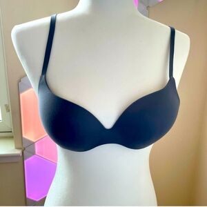 EUC Victorias Secret Perfect Shape Bra 32B